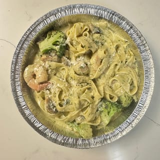 Shrimp Alfredo With zucchini, broccoli, and fresh mushrooms